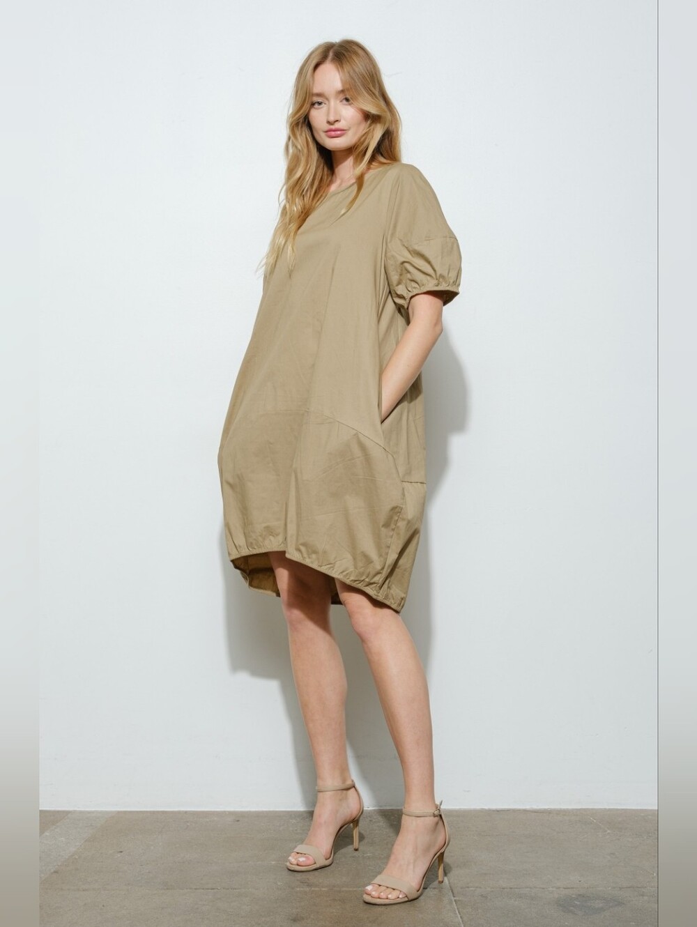 NWT Poplin Short Sleeve Bubble Dress Dark Olive S/M/L